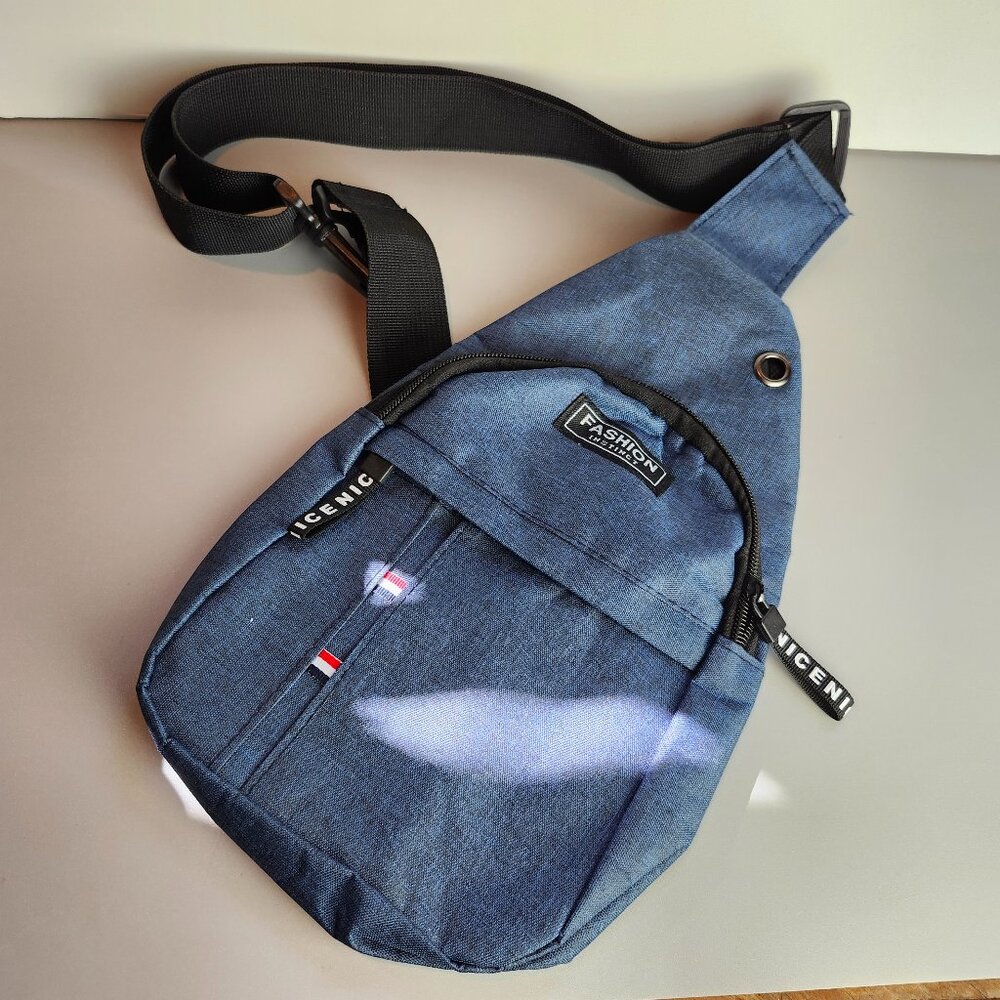 Fashion Instinct One Strap Over the Shoulder Travel Bag